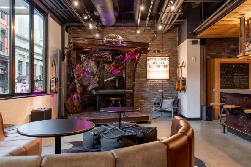 Moxy Downtown l Global Grasshopper – travel inspiration for the road less travelled