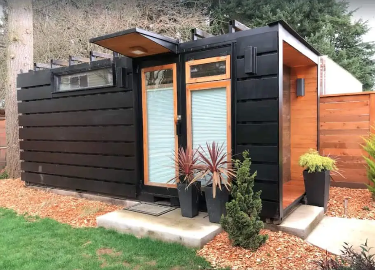 Tiny House Modern Studio Shipping Container l Global Grasshopper – travel inspiration for the road less travelled