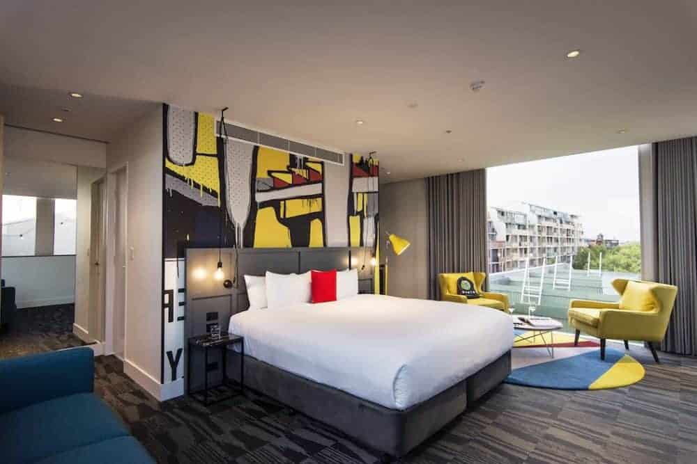 Ovolo Laneways  Guest Room