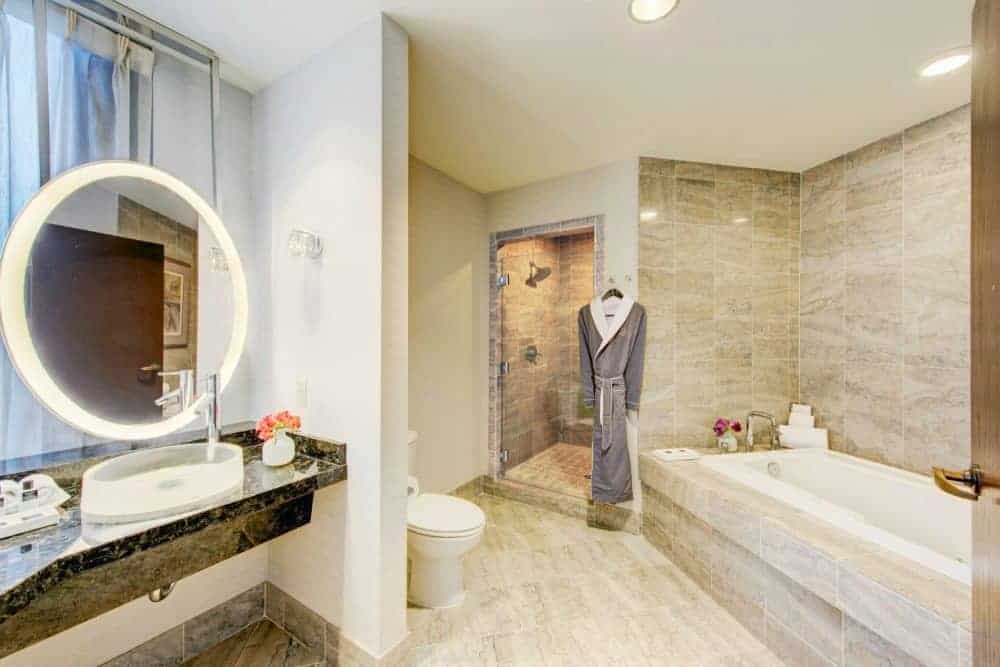 Motif Hotel Guest Room Bathroom